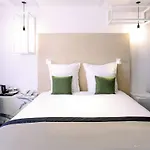 Mercure Centre Gare Hotel 4*