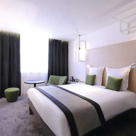 Mercure Centre Gare Hotel 4*