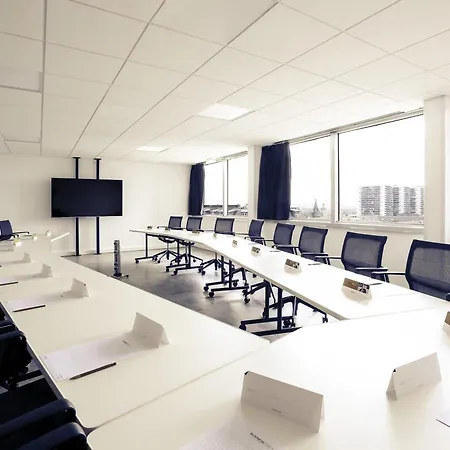 Mercure Centre Gare Hotel 4*