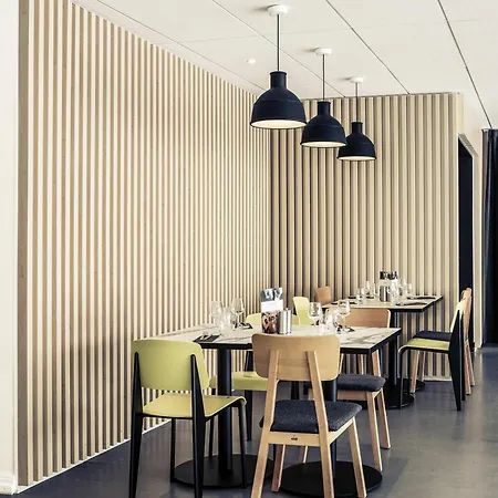 Mercure Centre Gare מלון 4*