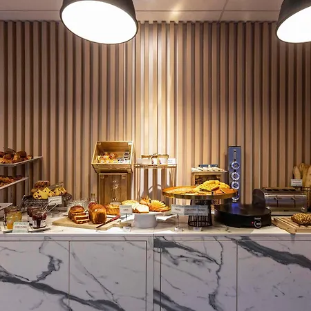 Mercure Centre Gare מלון