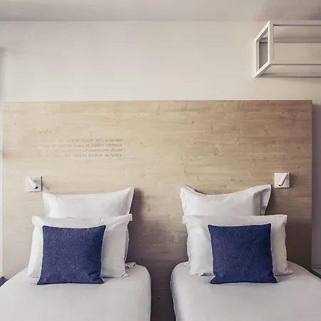 מלון Mercure Centre Gare נאנסי