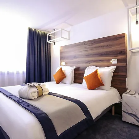Mercure Centre Gare Hotel 4*