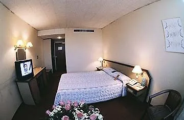 Mercure Centre Gare Hotel 4*