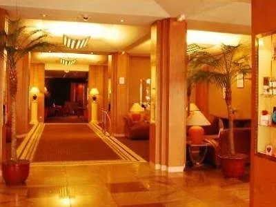 Mercure Centre Gare Hotel 4*