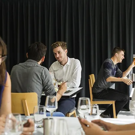 Mercure Centre Gare Hotel 4*