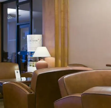 Mercure Centre Gare 4*